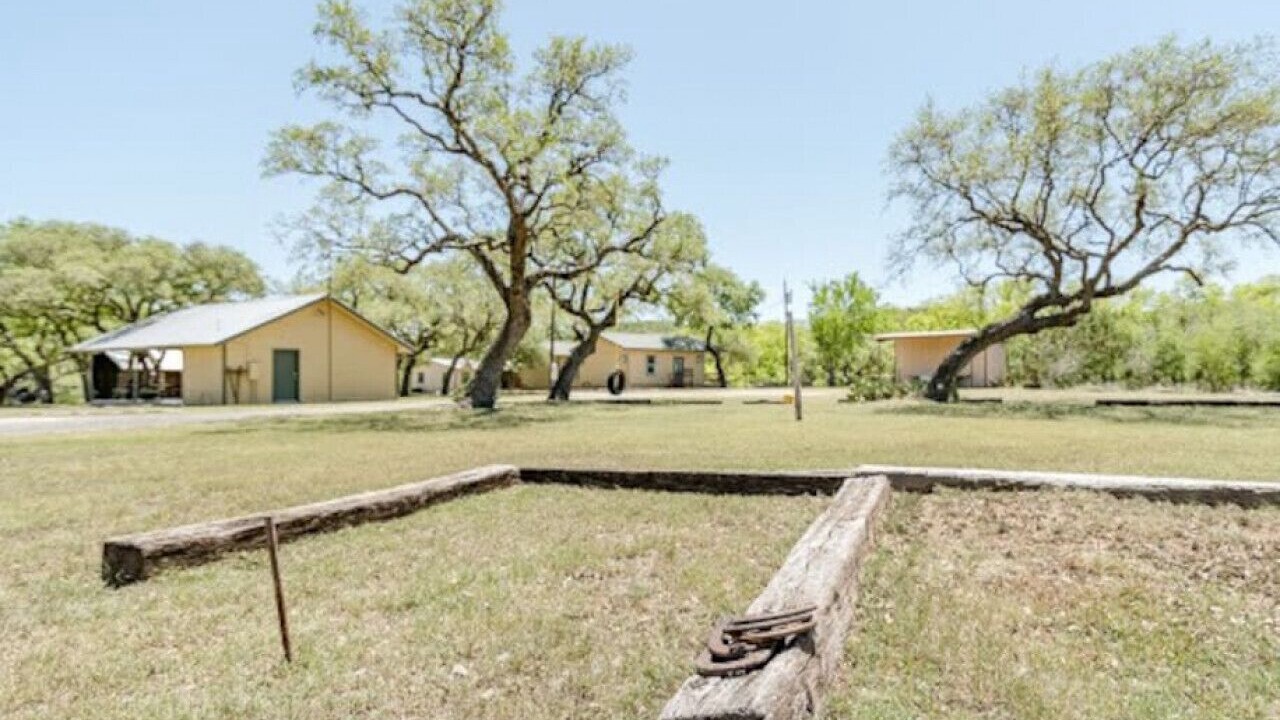 Photo of Outdoor in Uvalde