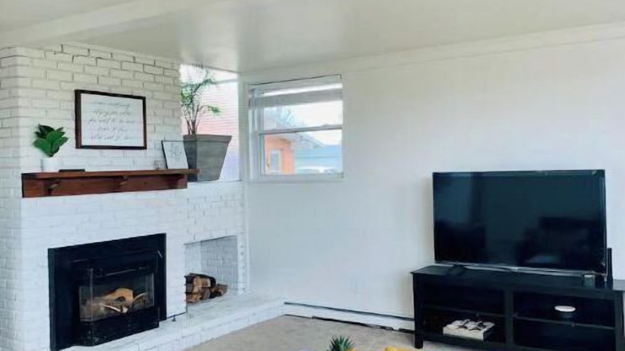 Photo of Livingroom in Eden