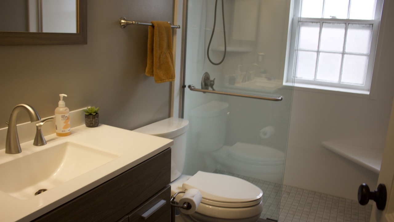 Photo of Bathroom in Clayton-Tamm