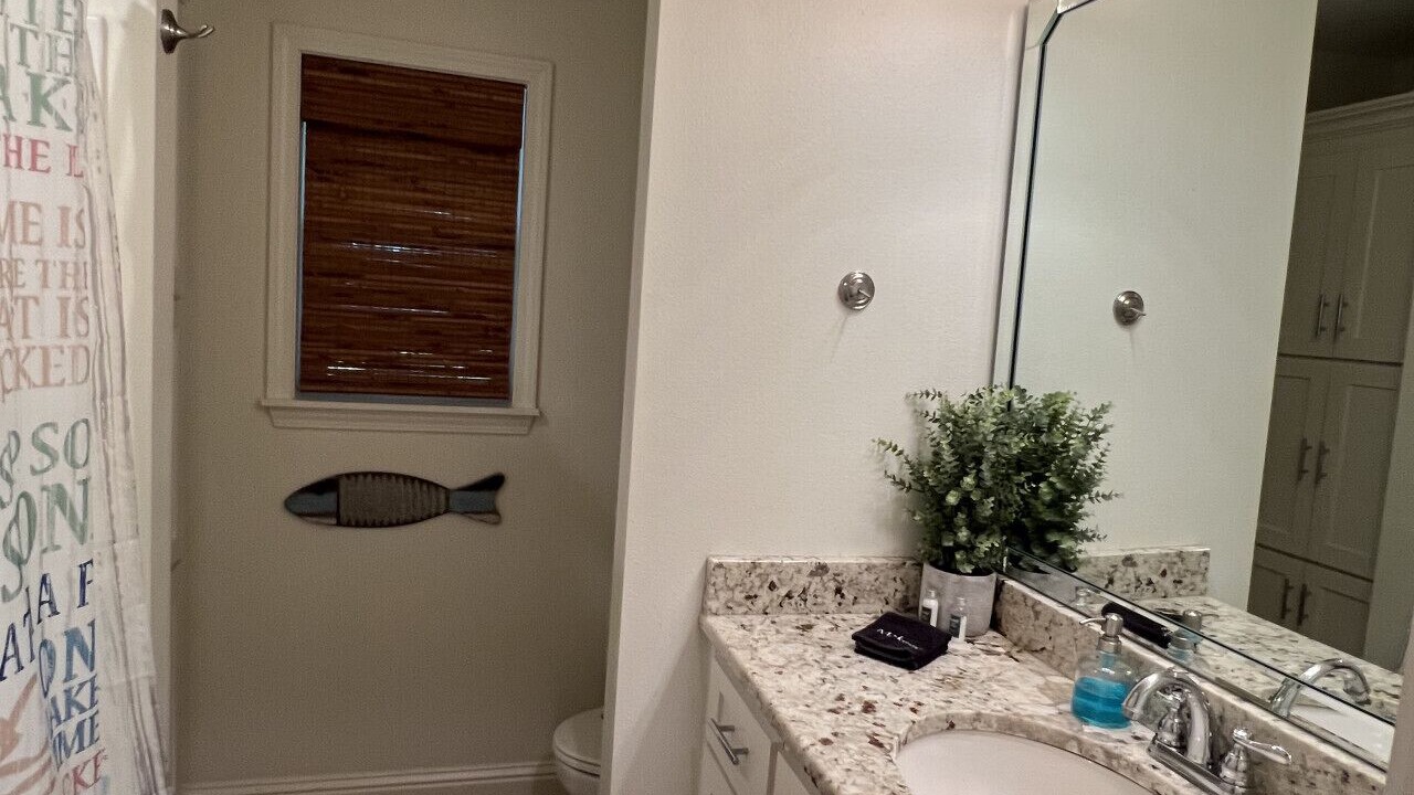 Photo of Bathroom in Negreet