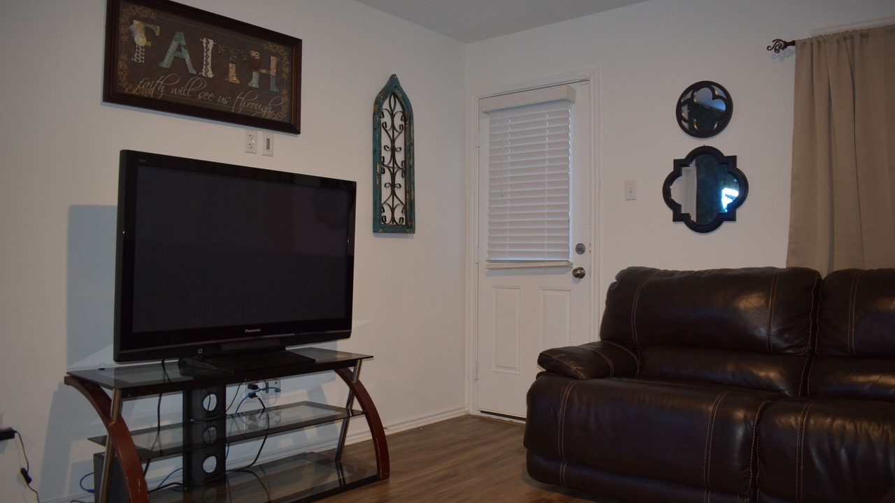 Photo of Livingroom in Kyle