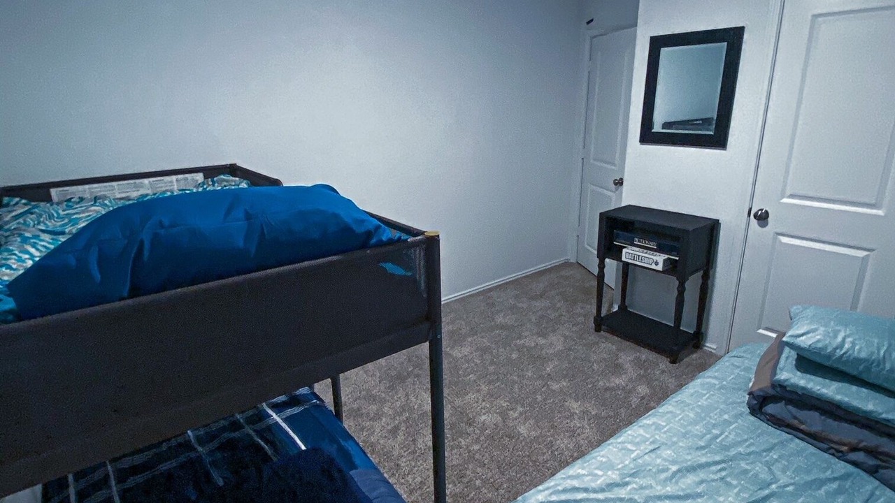 Photo of Bedroom in Kyle