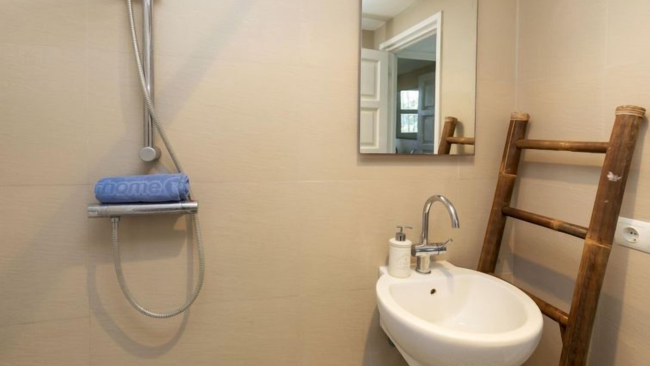 Photo of Bathroom in Pals