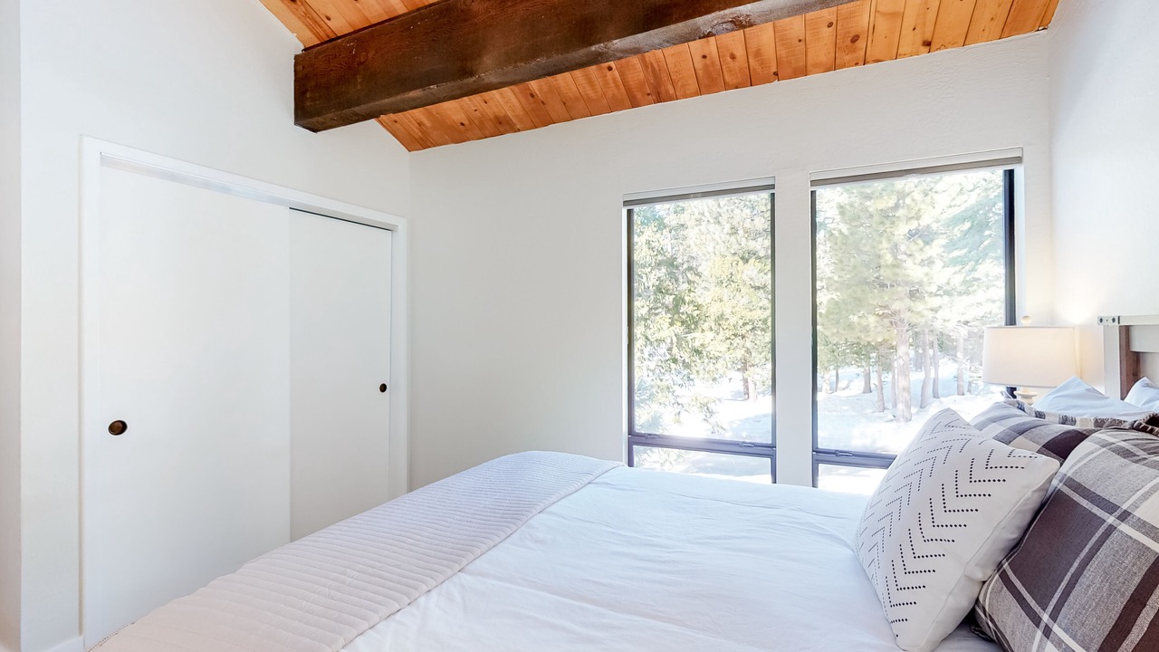 Photo of Bedroom in Kings Beach