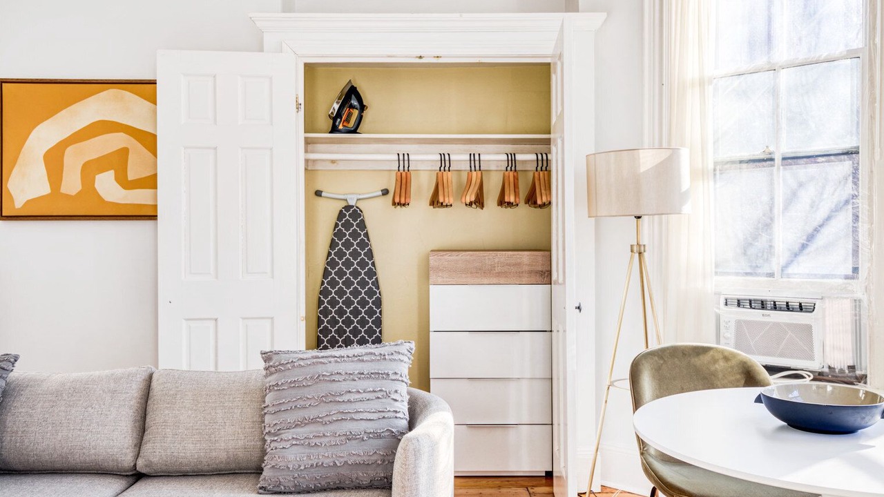 Photo of Livingroom in Back Bay West