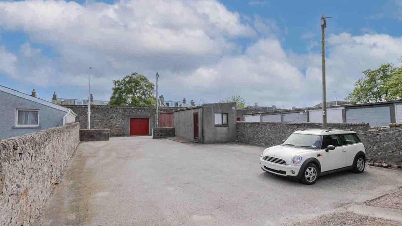 Photo of Others in Aberdeen West End