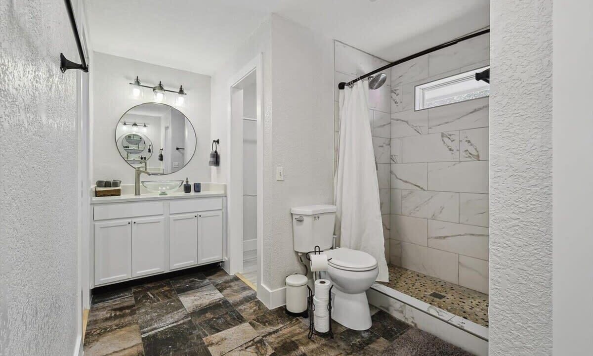 Photo of Bathroom in Plano