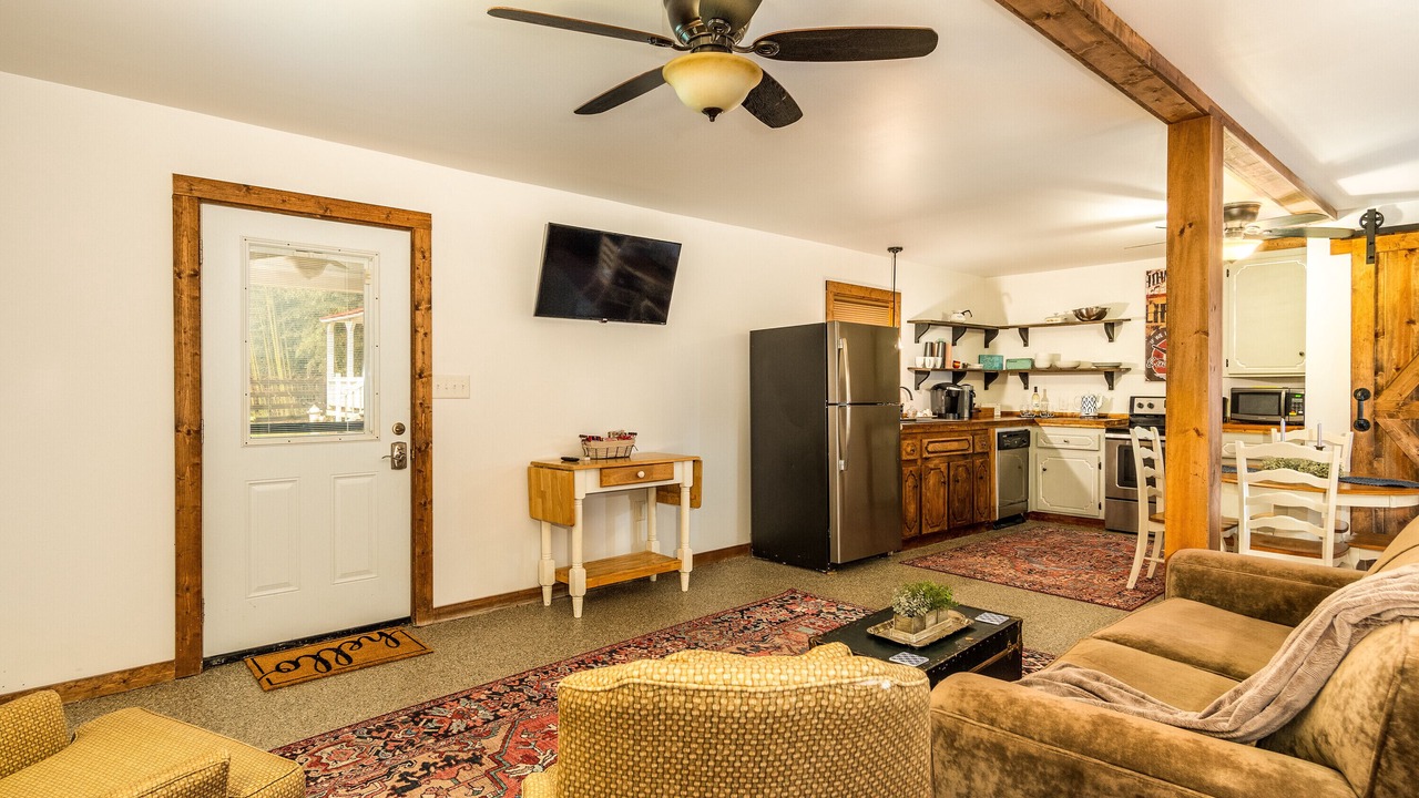 Photo of Livingroom in Concord