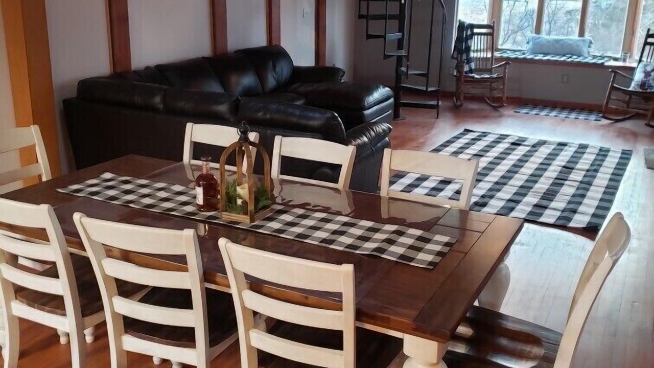 Photo of Bedroom in Wood River