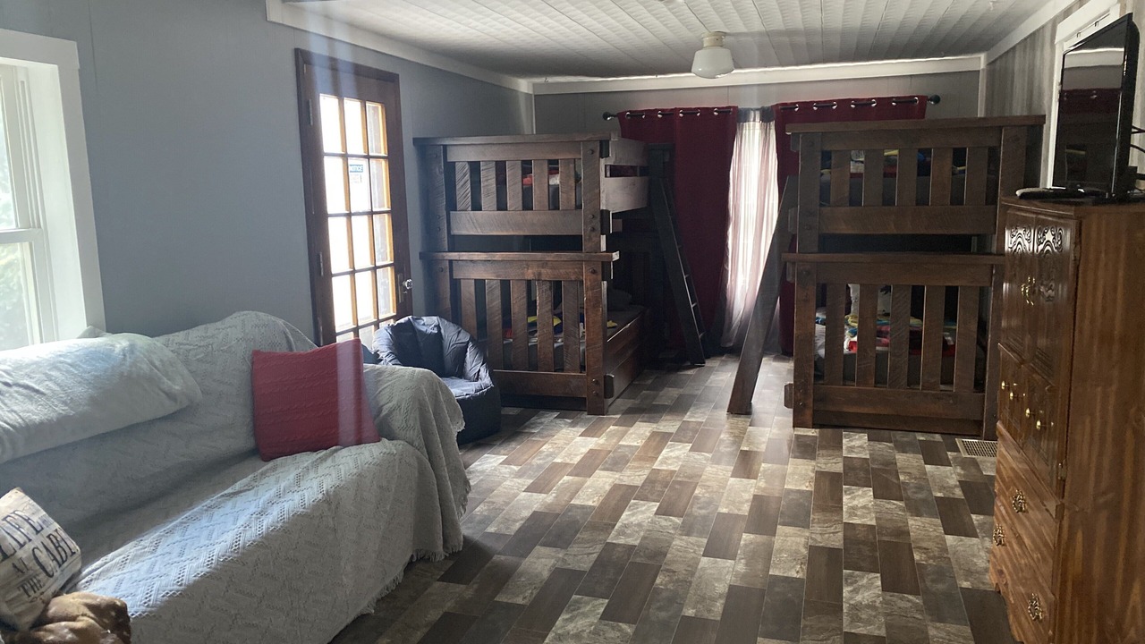 Photo of Bedroom in Wood River