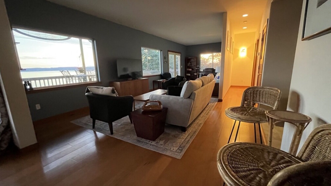 Photo of Bedroom in Everett