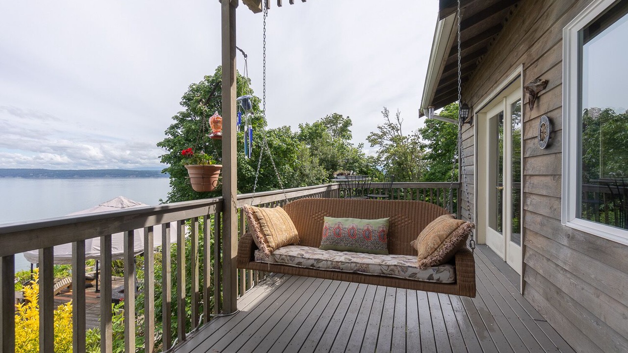 Photo of Others in Everett