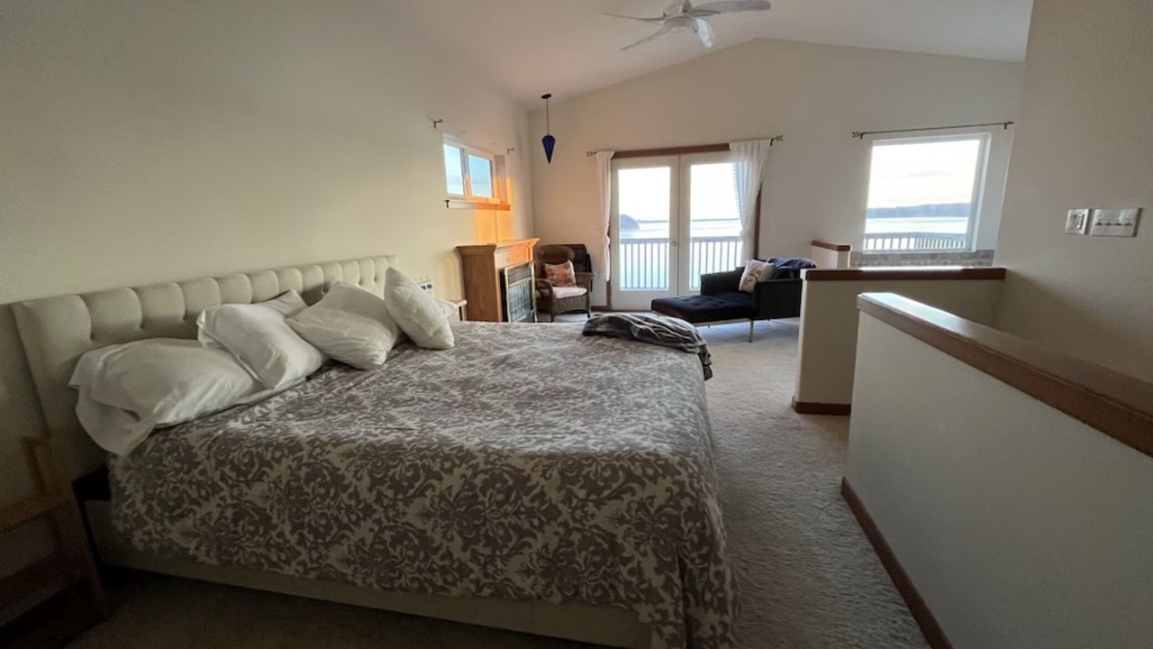 Photo of Others in Everett