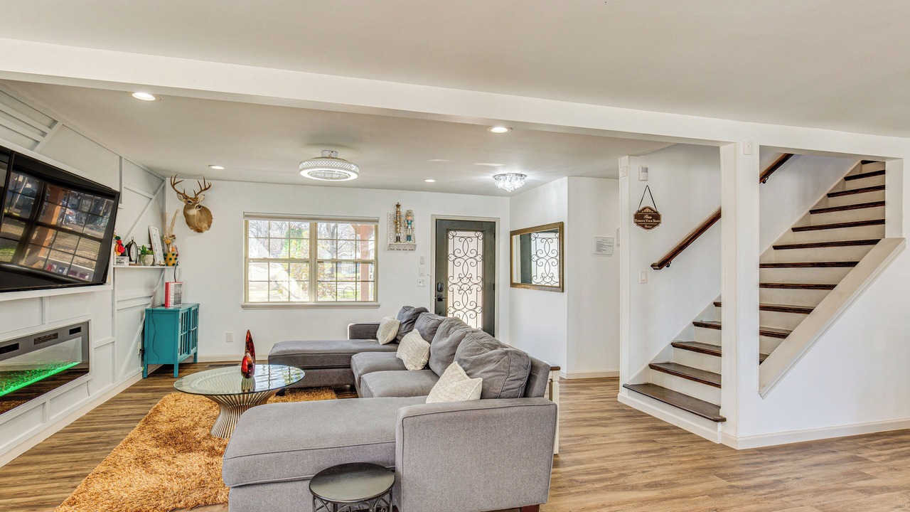 Photo of Livingroom in Quinlan