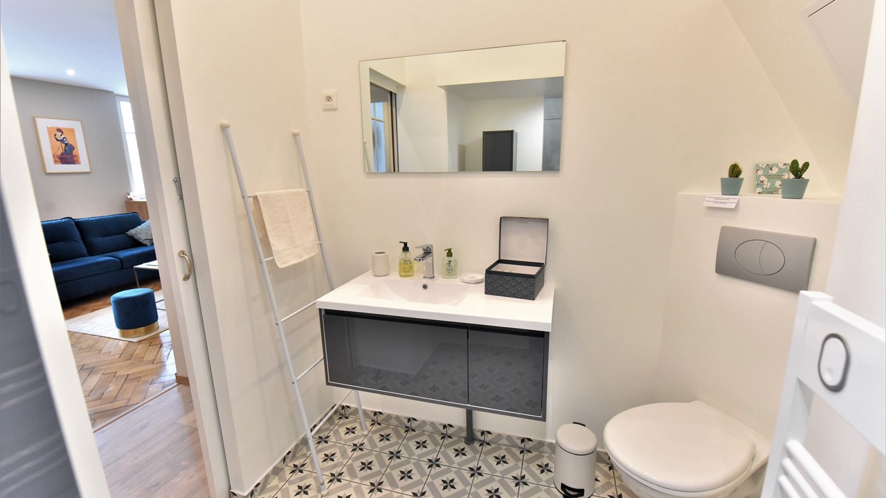 Photo of Bathroom in Epernay