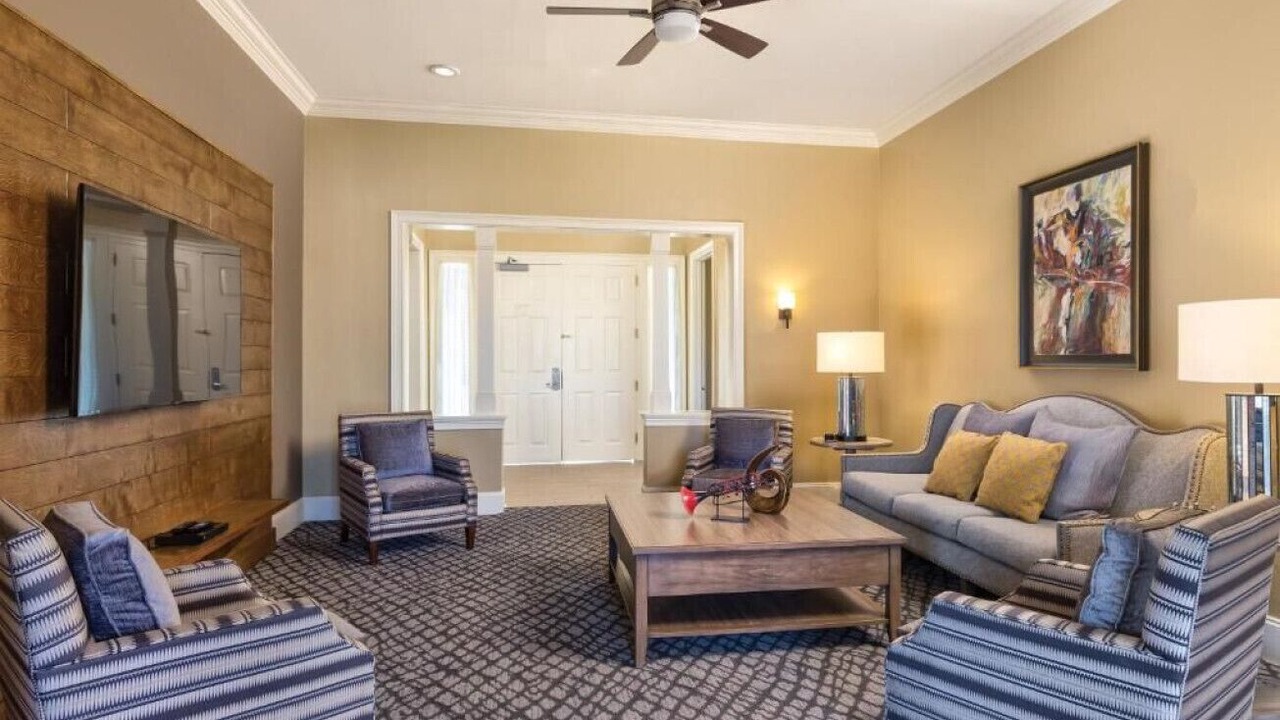 Photo of Livingroom in Pennington Bend