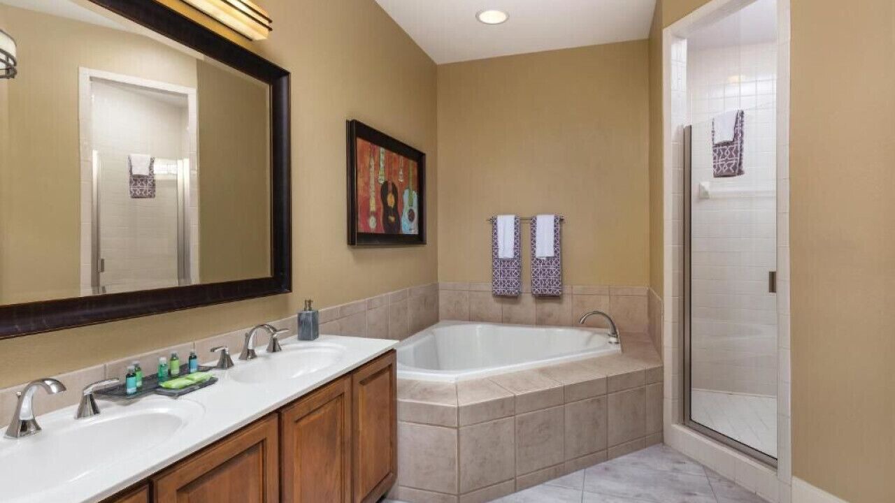 Photo of Bathroom in Pennington Bend