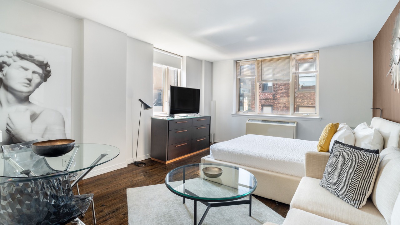 Photo of Livingroom in Central Park South