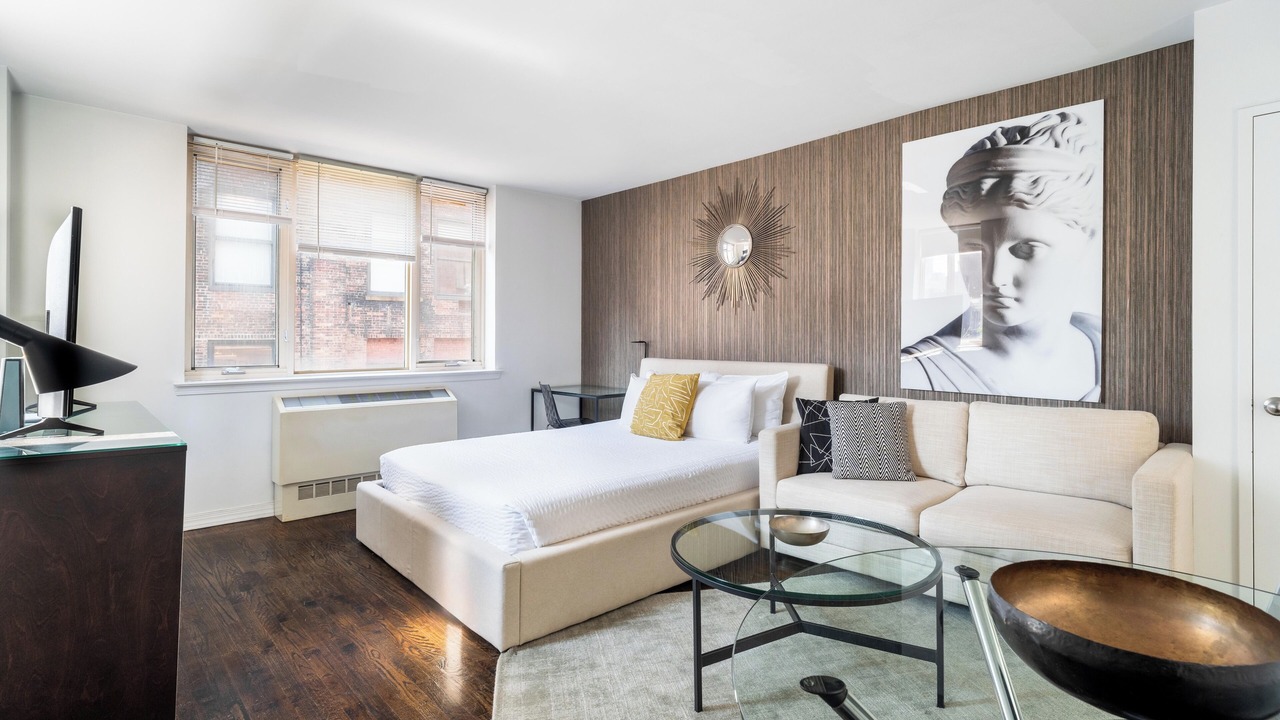 Photo of Bedroom in Central Park South