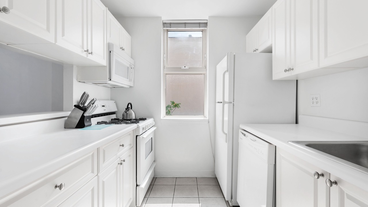 Photo of Kitchen in Central Park South