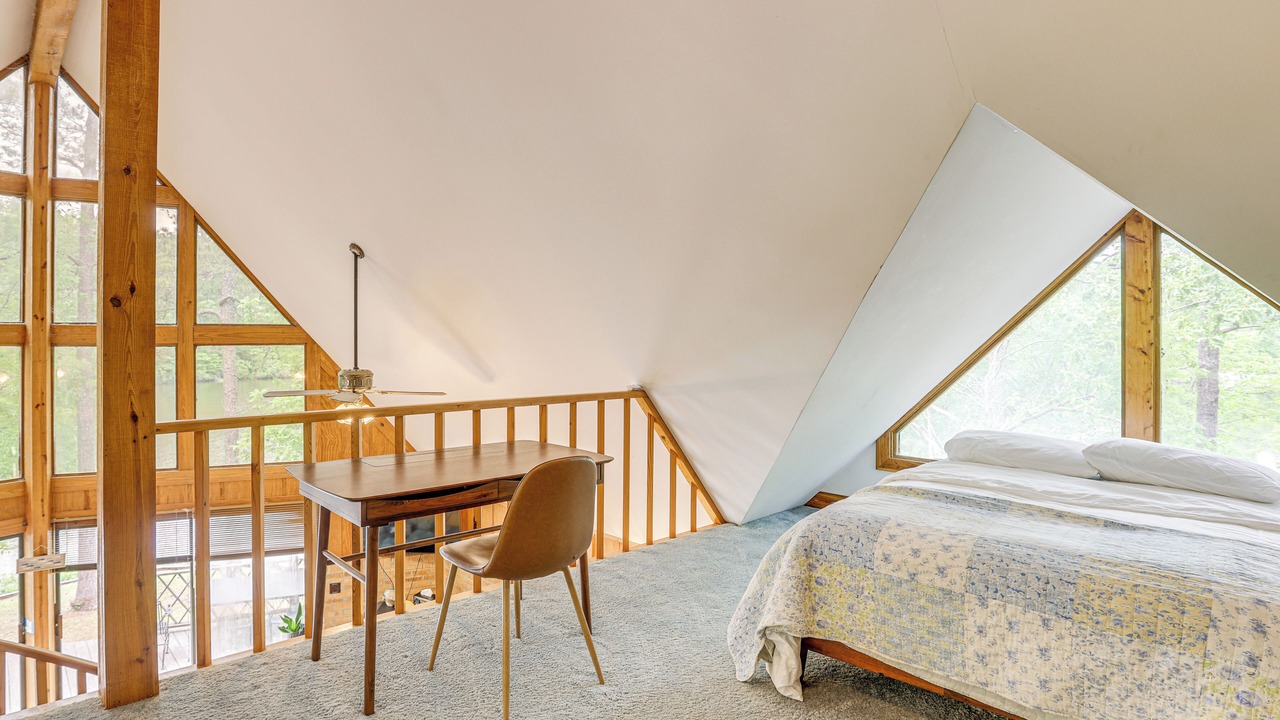 Photo of Bedroom in Shelby