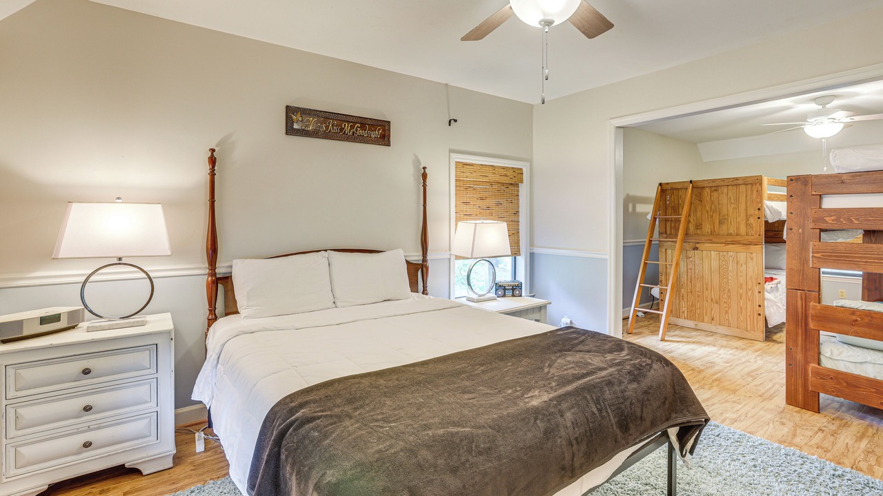 Photo of Bedroom in Shelby