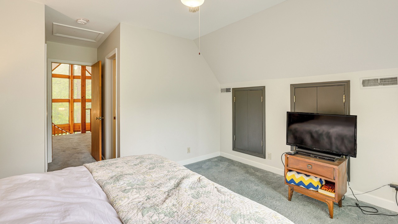 Photo of Bedroom in Shelby