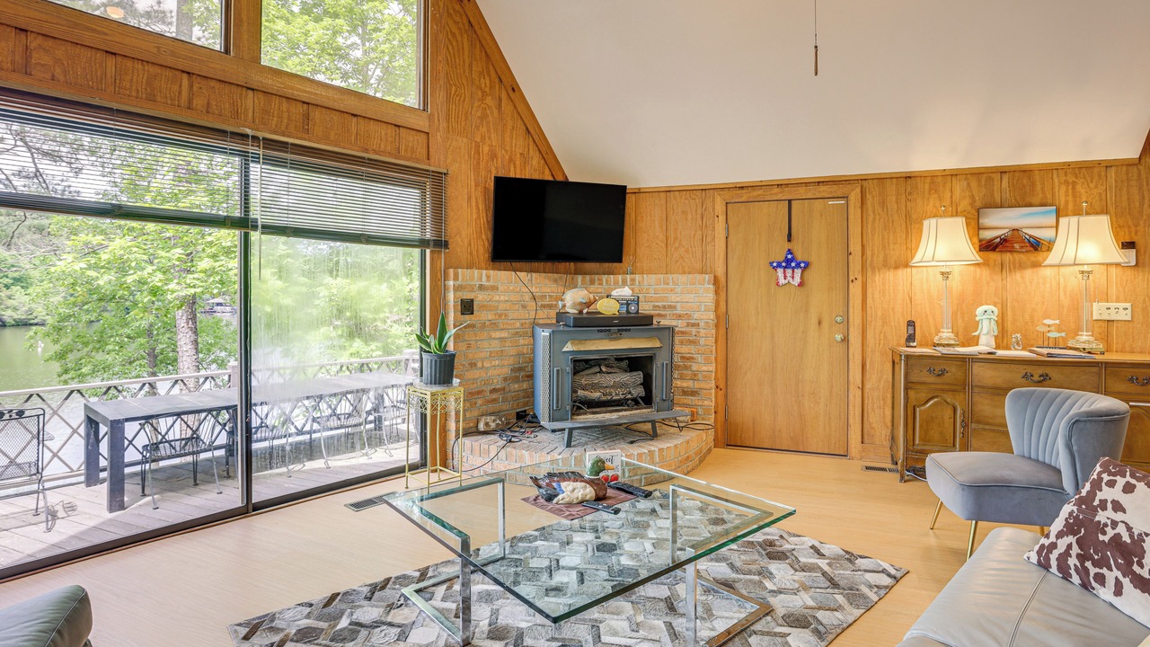 Photo of Livingroom in Shelby