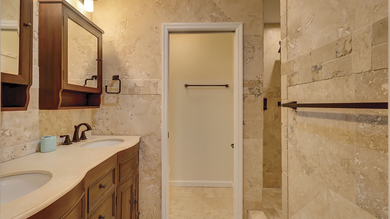 Photo of Bathroom in Shipyard Plantation