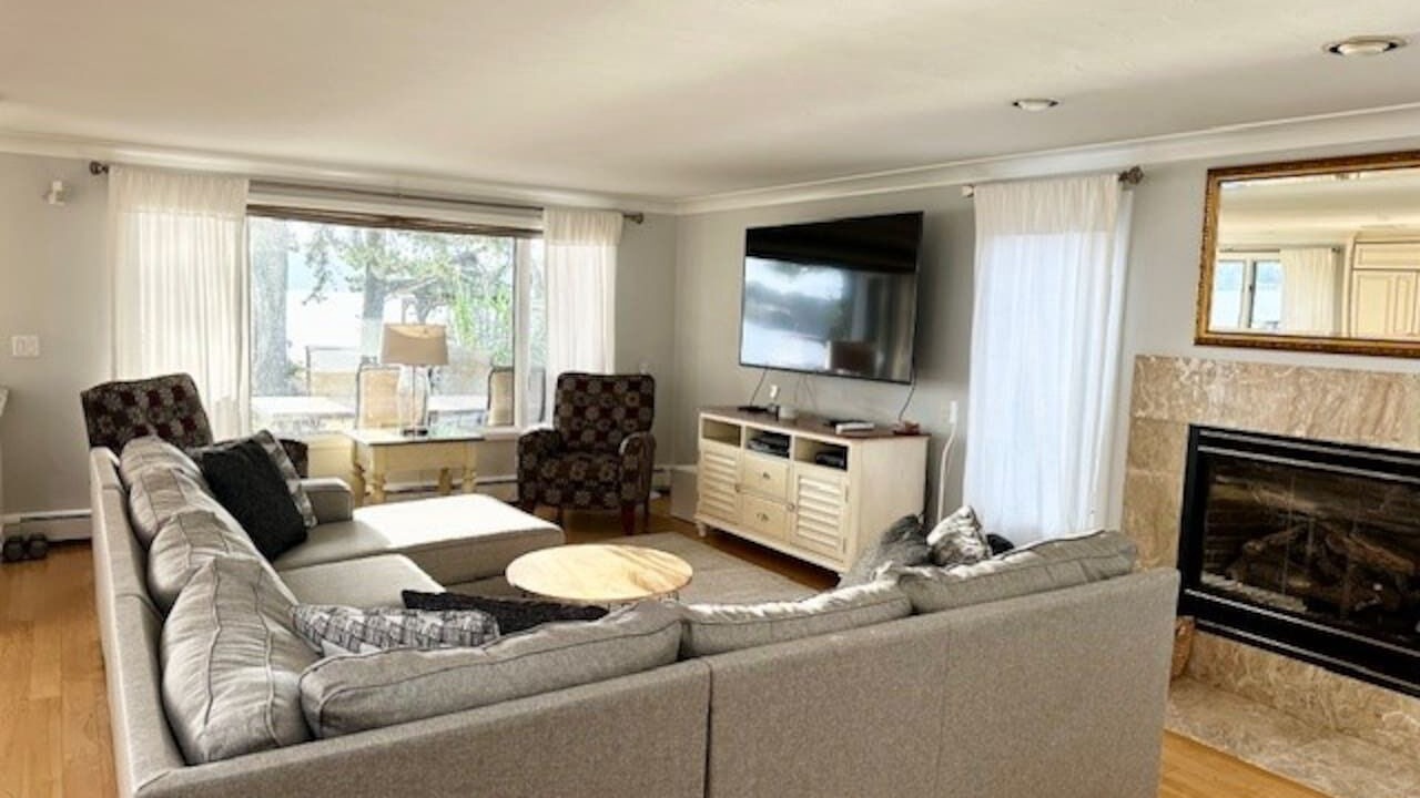 Photo of Livingroom in Mashpee