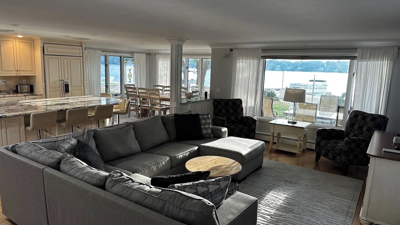 Photo of Livingroom in Mashpee