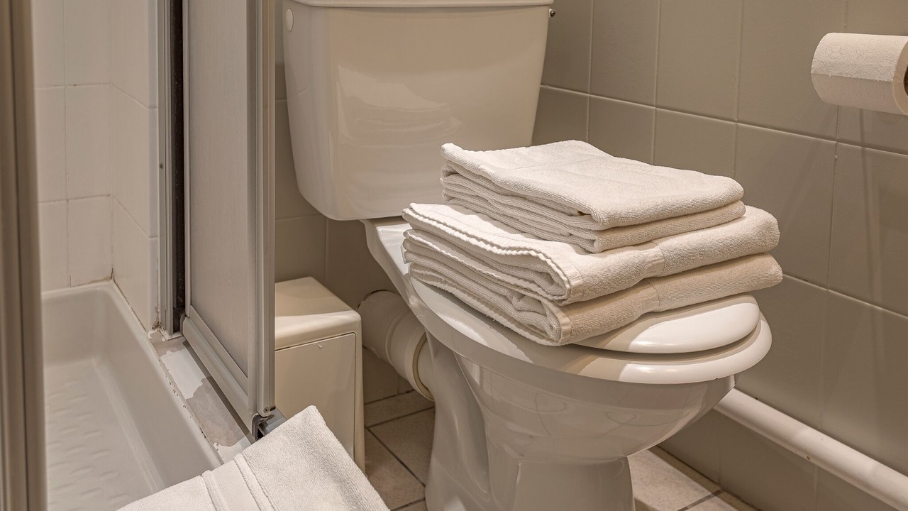 Photo of Bathroom in Ennezat