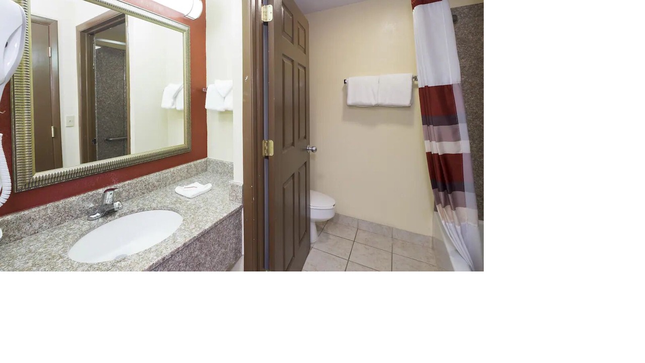 Photo of Bathroom in Parkdale
