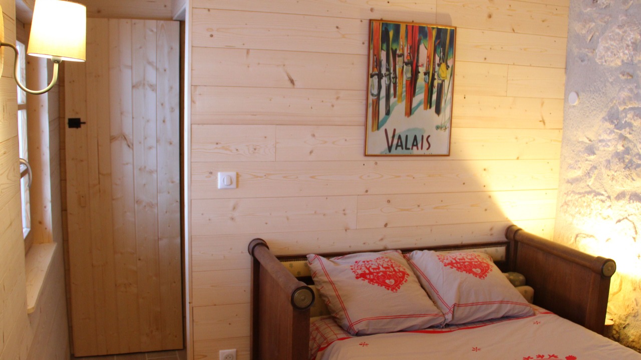 Photo of Bedroom in Saint-Christophe-sur-Guiers