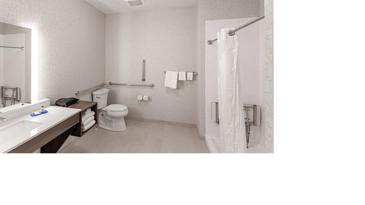 Photo of Bathroom in Crosswoods