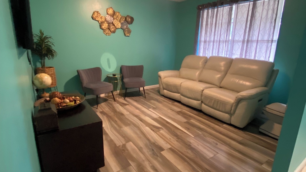 Photo of Livingroom in Orange Park