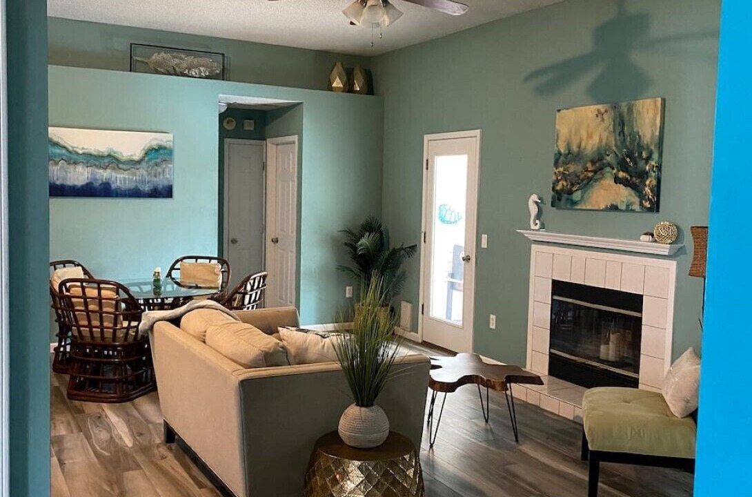 Photo of Livingroom in Orange Park