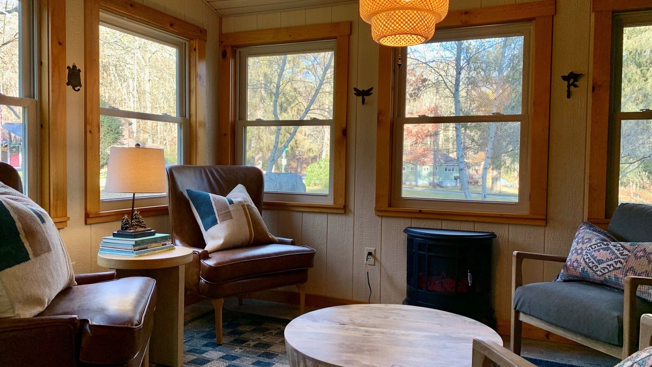 Photo of Bedroom in Champion