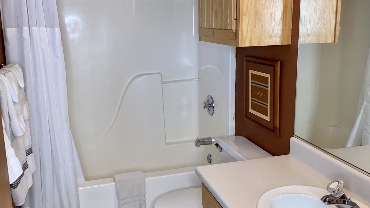 Photo of Bathroom in Red River