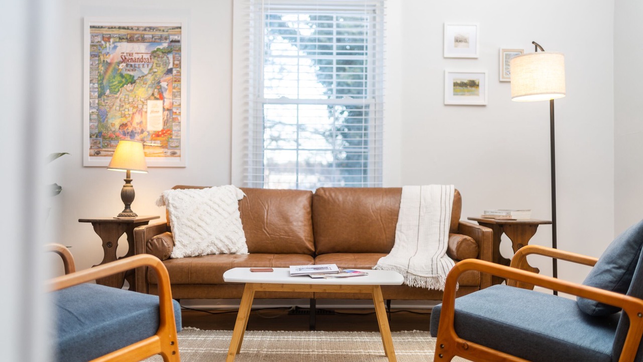 Photo of Livingroom in Staunton