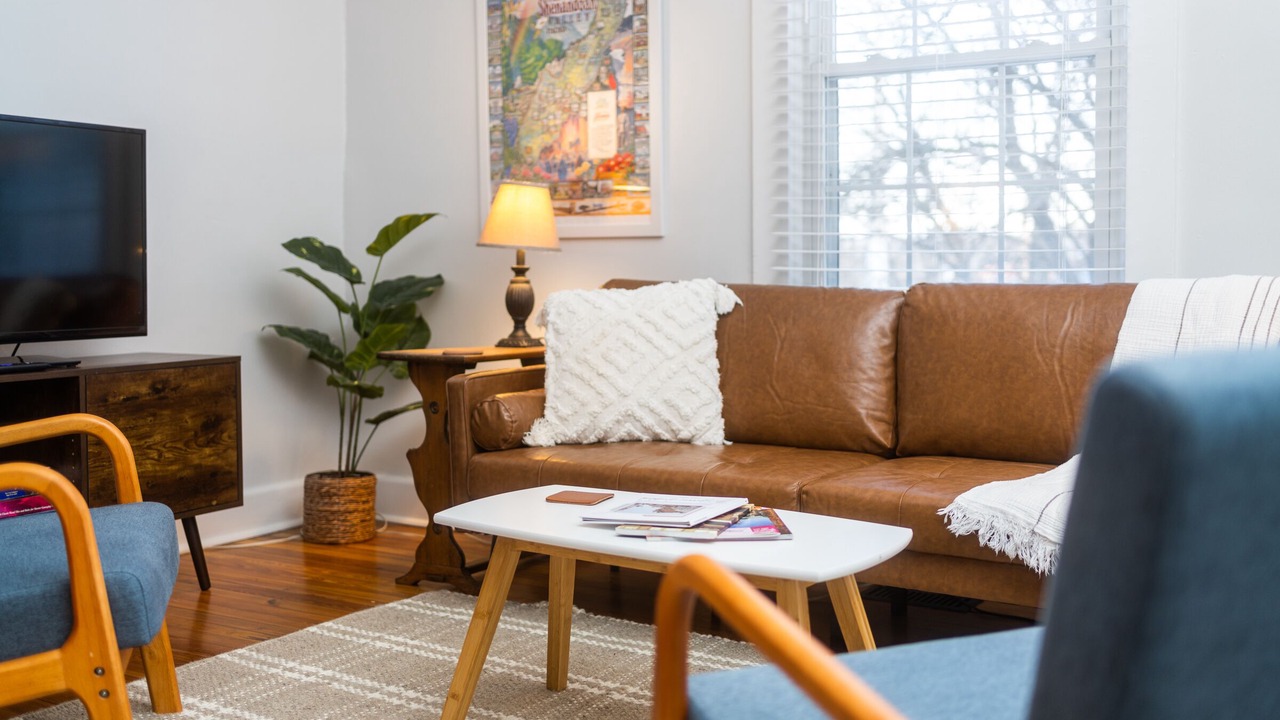 Photo of Livingroom in Staunton
