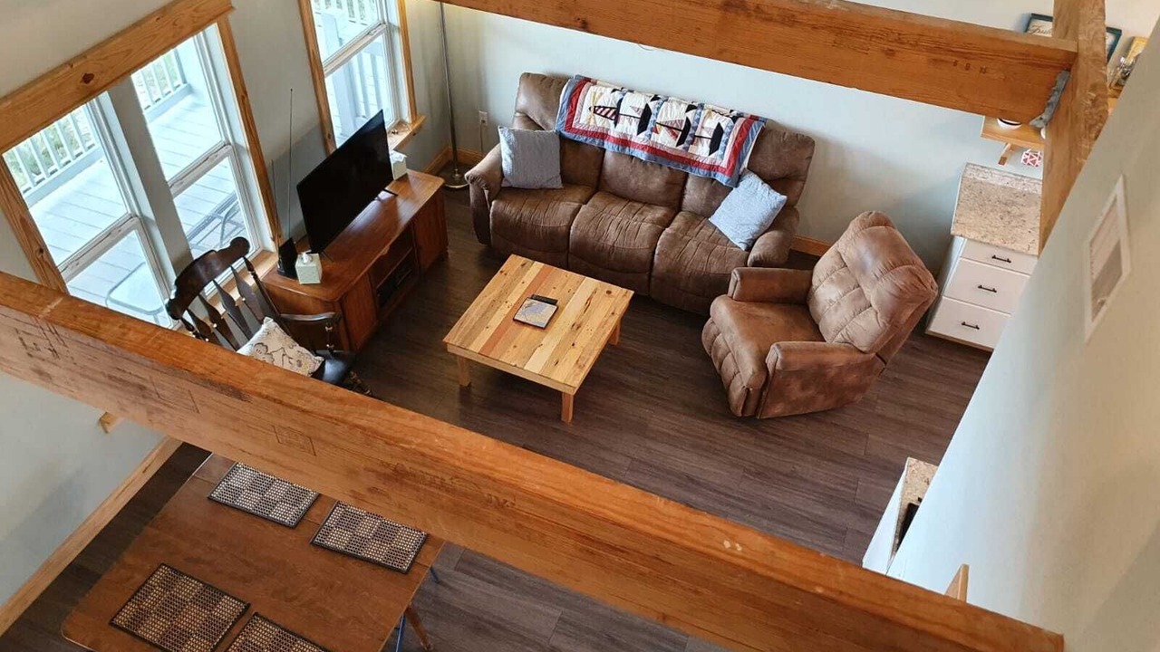 Photo of Livingroom in Lakeview  Jefferson County