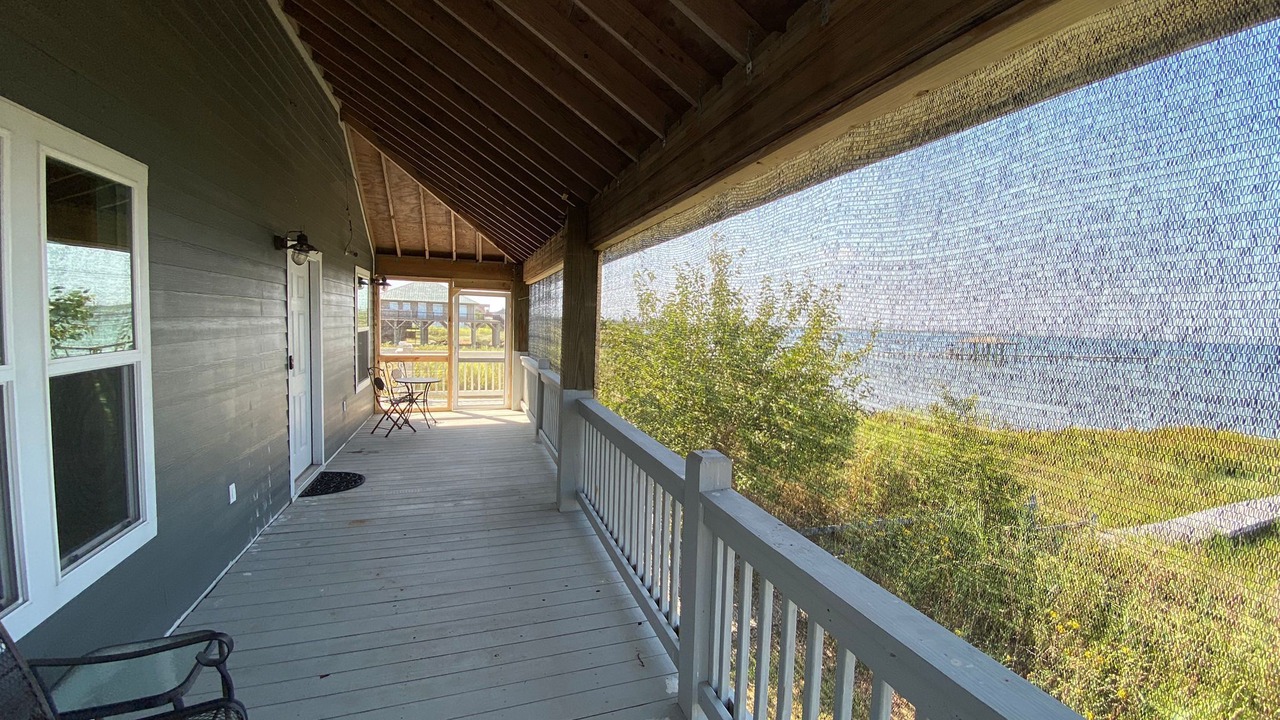 Photo of Patio Balcony in Lakeview  Jefferson County
