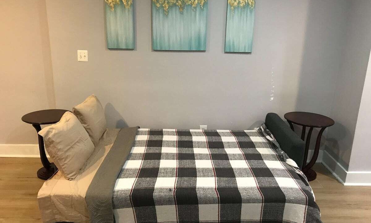 Photo of Bedroom in Columbia Heights