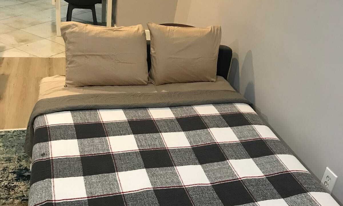 Photo of Bedroom in Columbia Heights