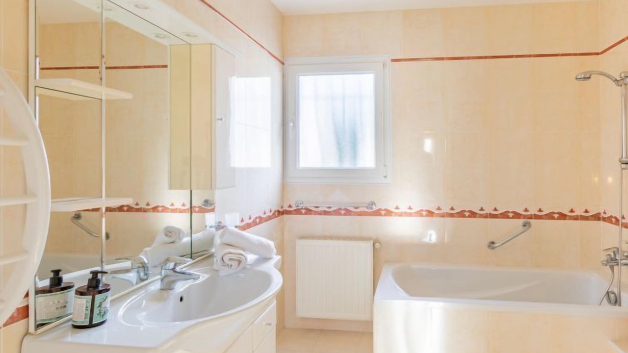 Photo of Bathroom in Saint-Cyr-sur-Mer