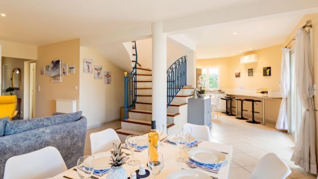 Photo of Bedroom in Saint-Cyr-sur-Mer