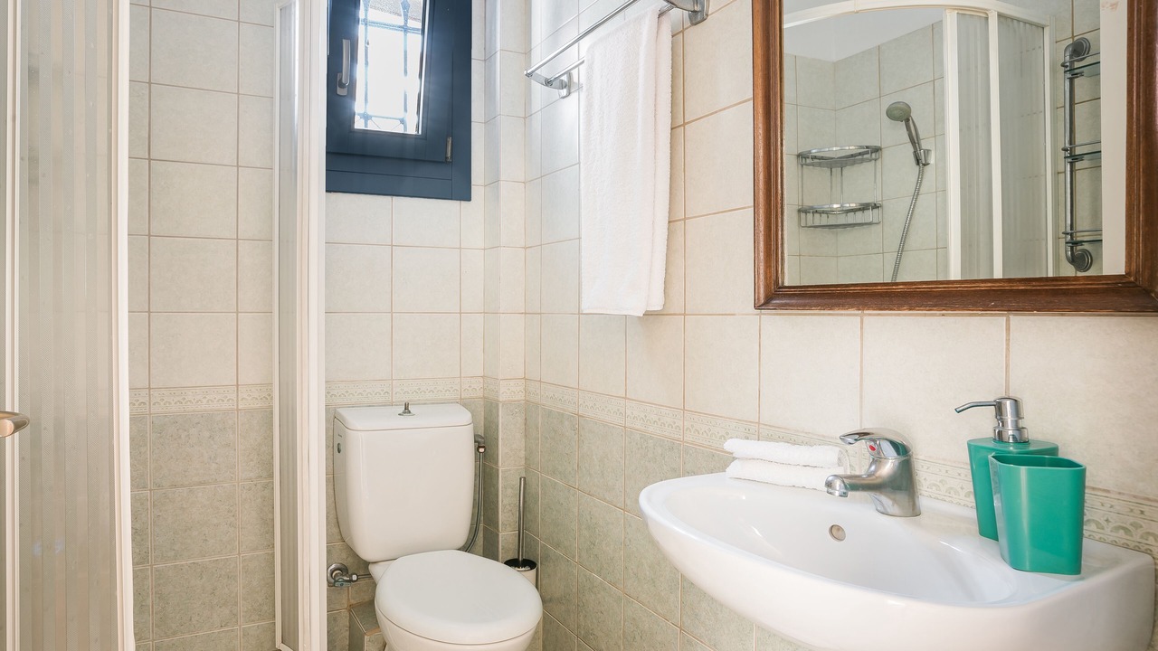 Photo of Bathroom in Karavados