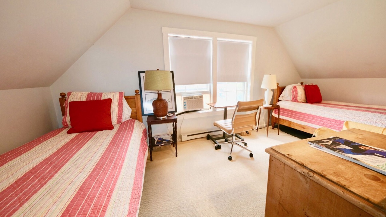 Photo of Bedroom in Tom Nevers