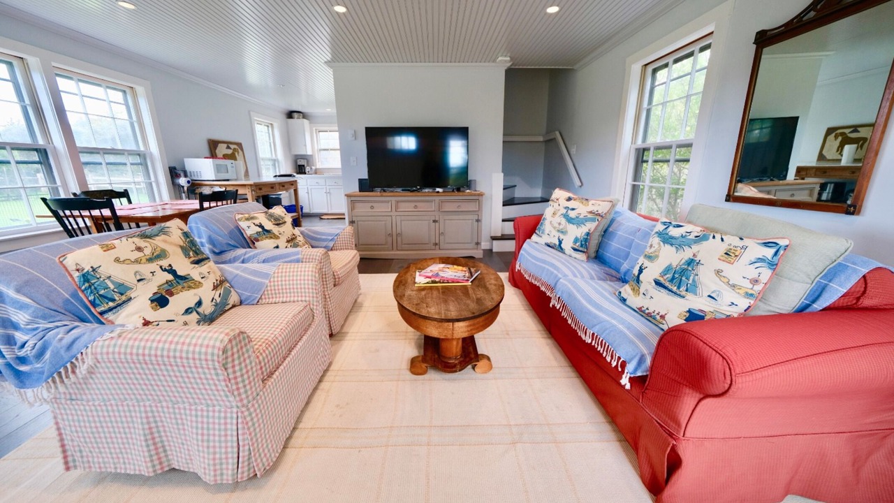 Photo of Livingroom in Tom Nevers
